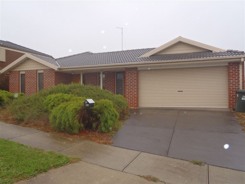 29 Rimfire Avenue, Drouin VIC 3818