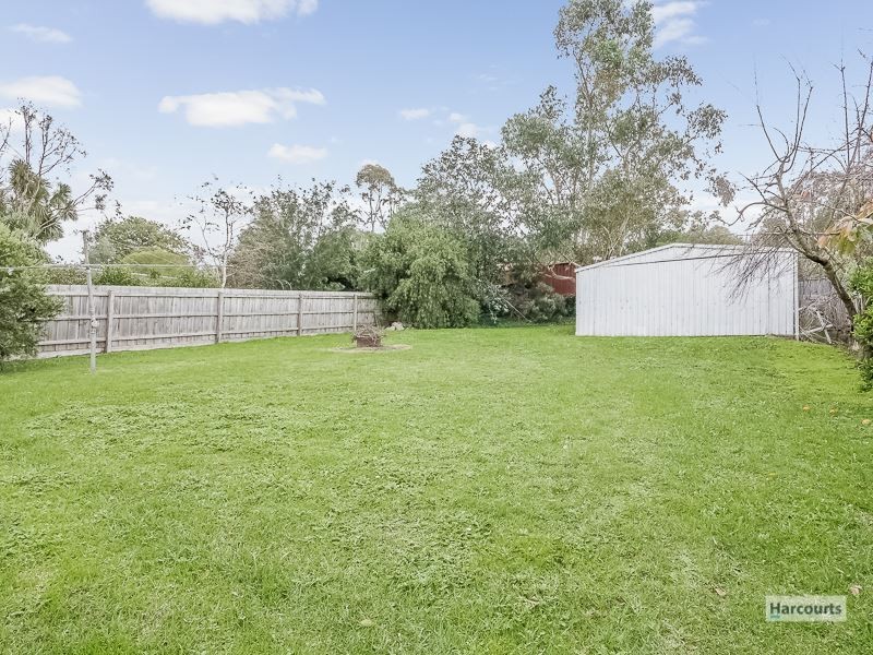 4 Railway Avenue, Garfield VIC 3814