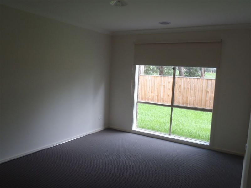 45 Pepper Crescent, Drouin VIC 3818
