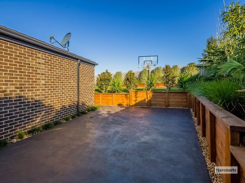 3 Midsummer Lane, Drouin VIC 3818