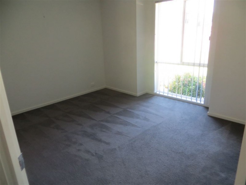 7 Rowan Walk, Drouin VIC 3818