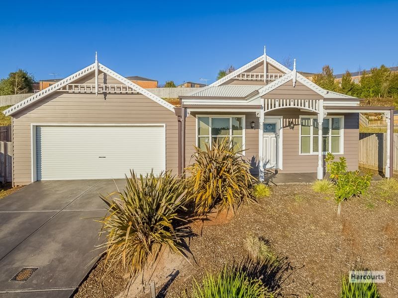 13 Shae Crescent, Drouin VIC 3818