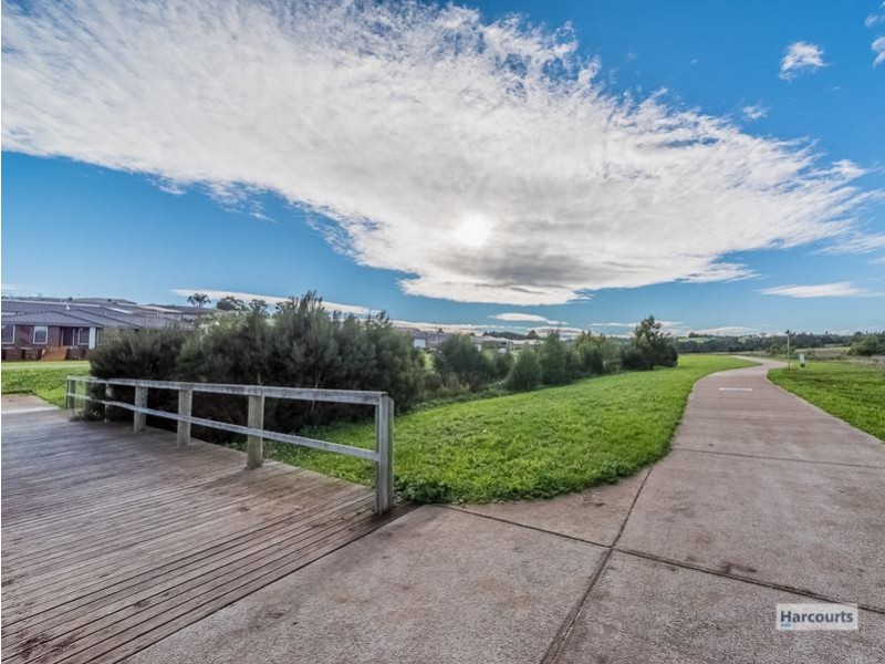 4 Tulloch Street, Drouin VIC 3818