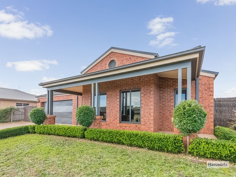 3 Mayfair Drive, Drouin VIC 3818