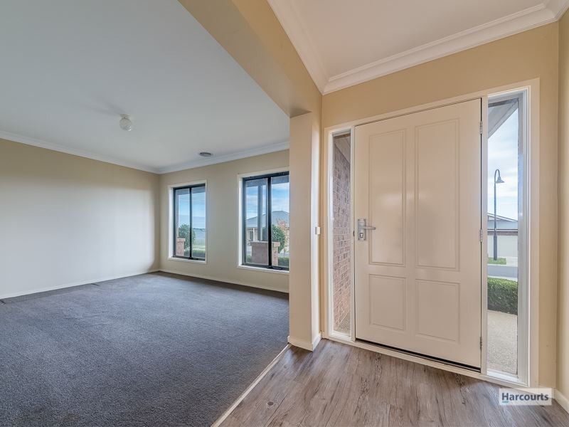 3 Mayfair Drive, Drouin VIC 3818