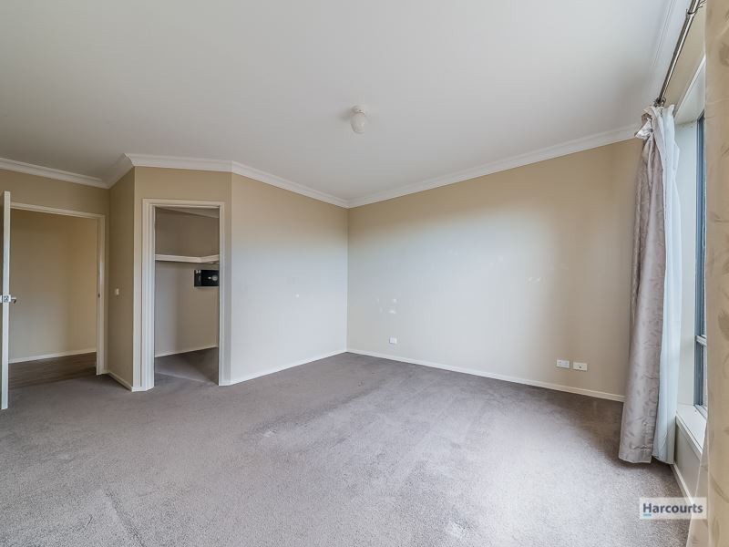 3 Mayfair Drive, Drouin VIC 3818