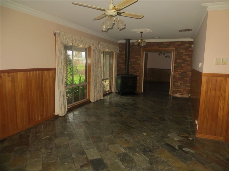 10 Green Valley Drive, Drouin VIC 3818