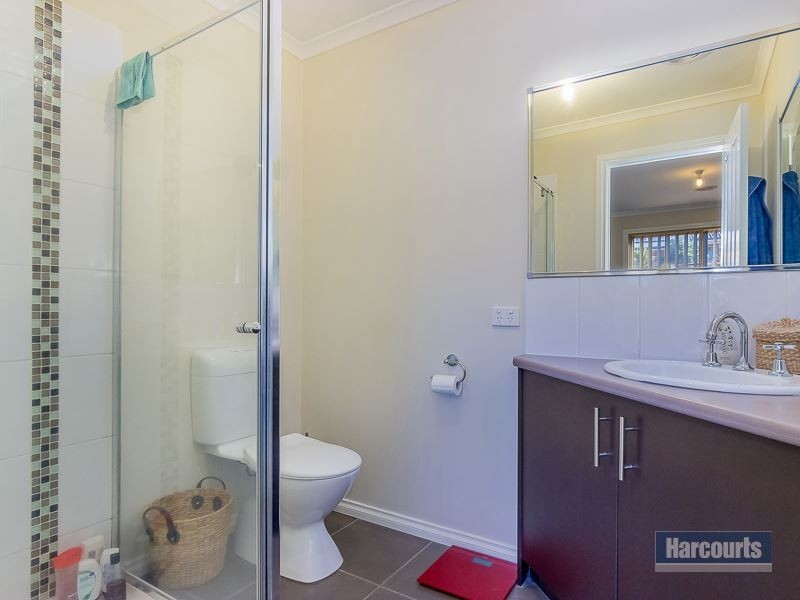 2 Emma Close, Drouin VIC 3818