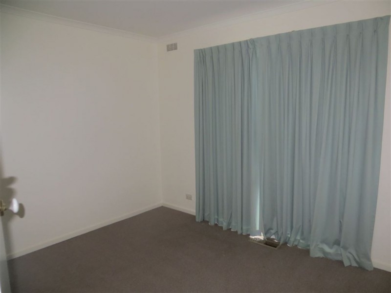 68 Longwarry Road, Drouin VIC 3818