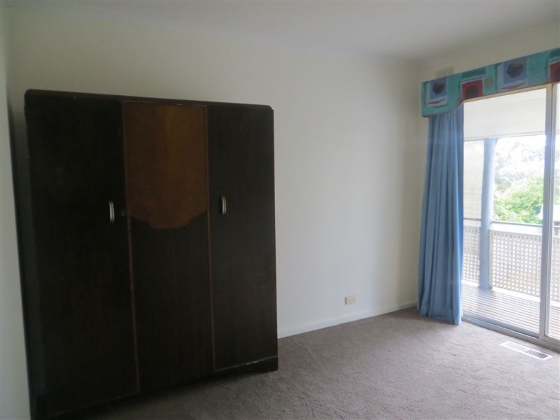 68 Longwarry Road, Drouin VIC 3818