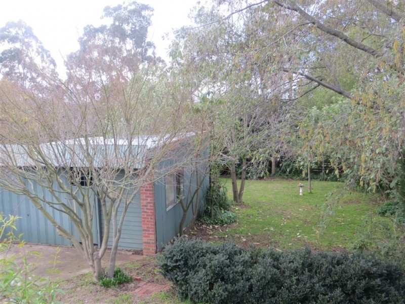 68 Longwarry Road, Drouin VIC 3818