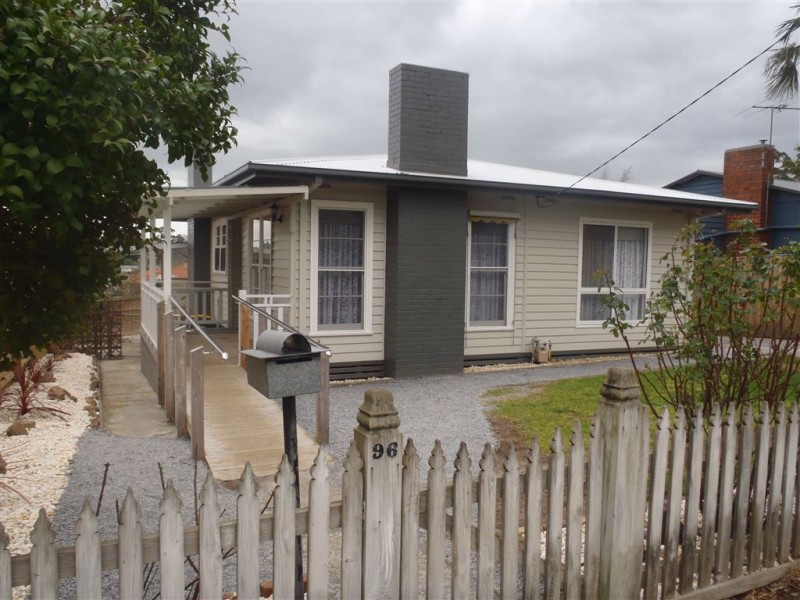 96 McNeilly Road, Drouin VIC 3818