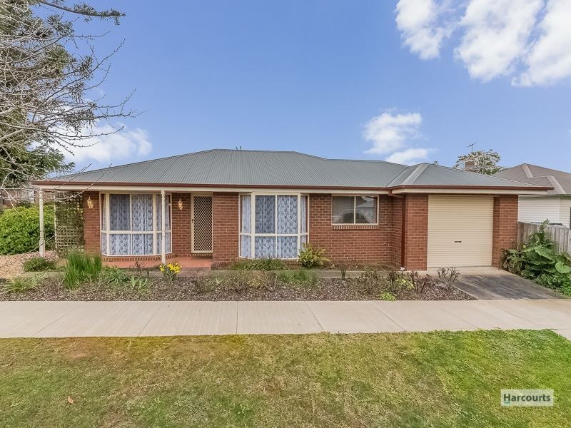 2 Rees Close, Drouin VIC 3818