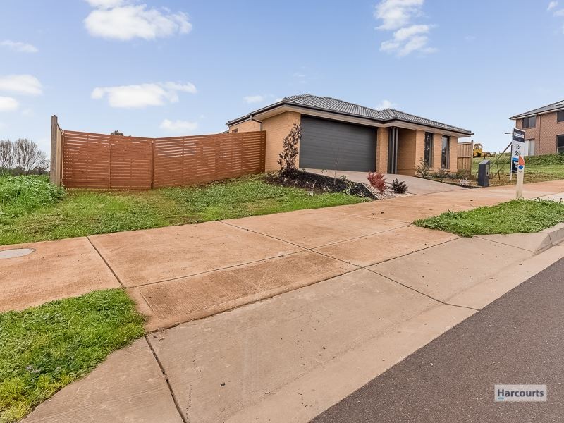 71 Jackson Drive, Drouin VIC 3818