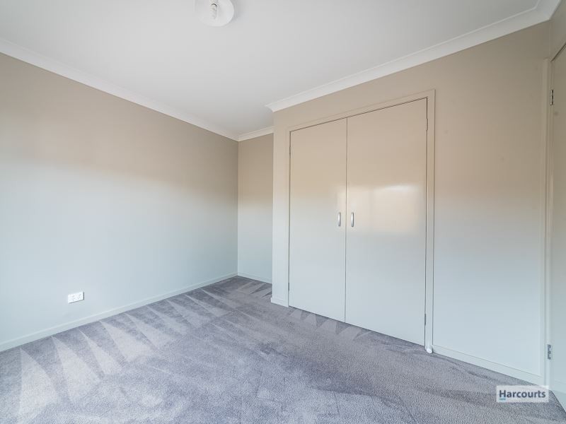 71 Jackson Drive, Drouin VIC 3818