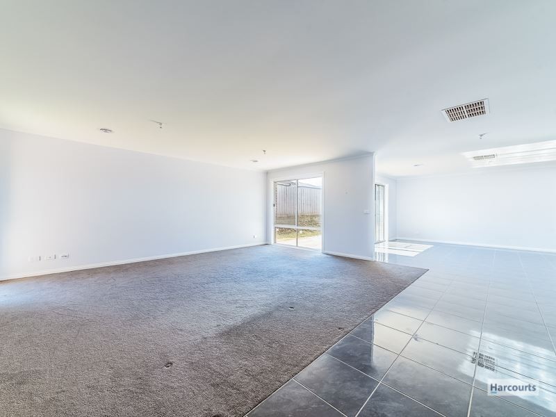 20 Buscombe Crescent, Drouin VIC 3818