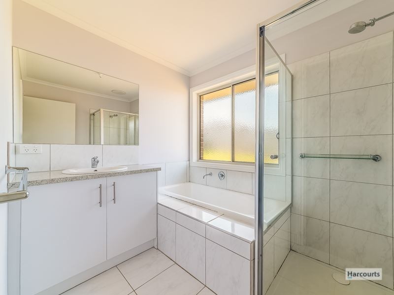 20 Buscombe Crescent, Drouin VIC 3818