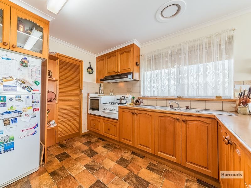 8 Armstrong Avenue, Drouin VIC 3818