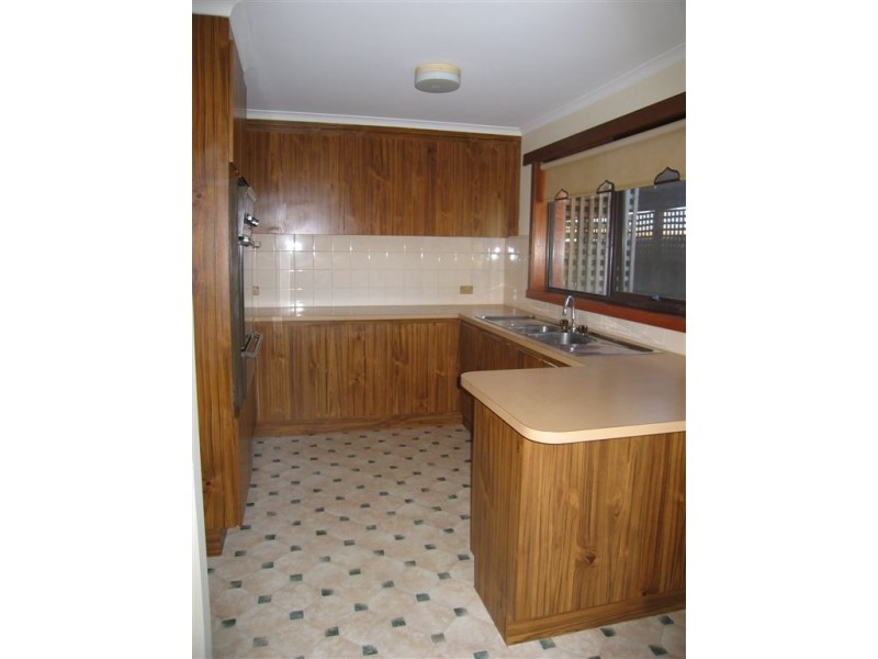 3/12 Young Street, Drouin VIC 3818