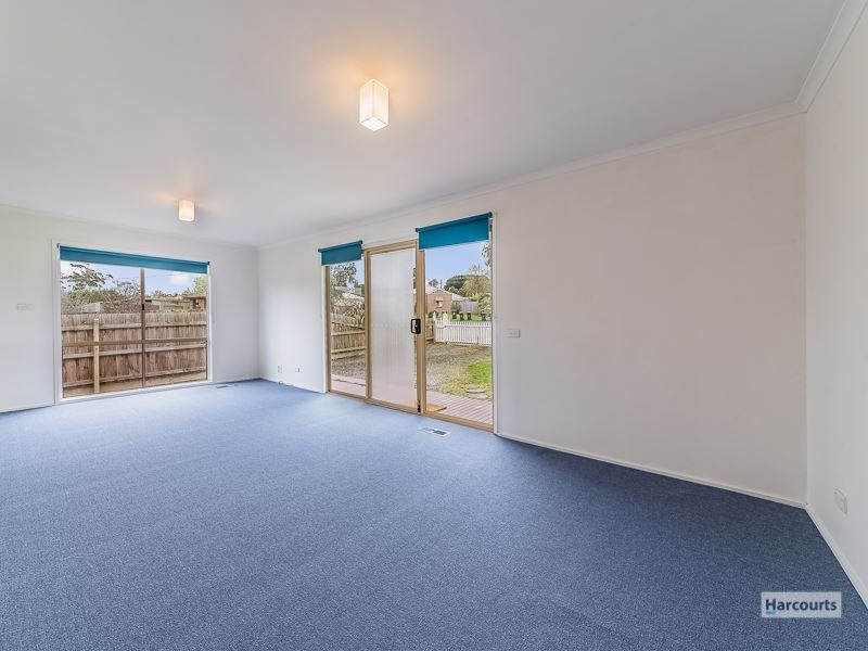 6 Bambra Court, Drouin VIC 3818