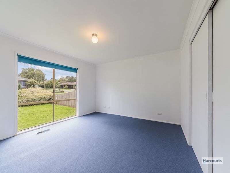 6 Bambra Court, Drouin VIC 3818