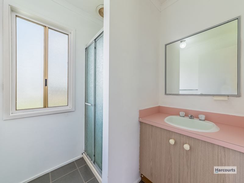6 Bambra Court, Drouin VIC 3818