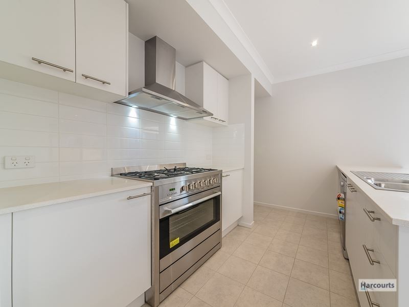 42 Cook Street, Drouin VIC 3818