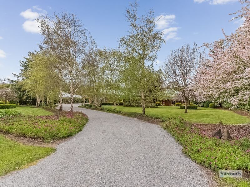 3 Arnup Crescent, Drouin VIC 3818