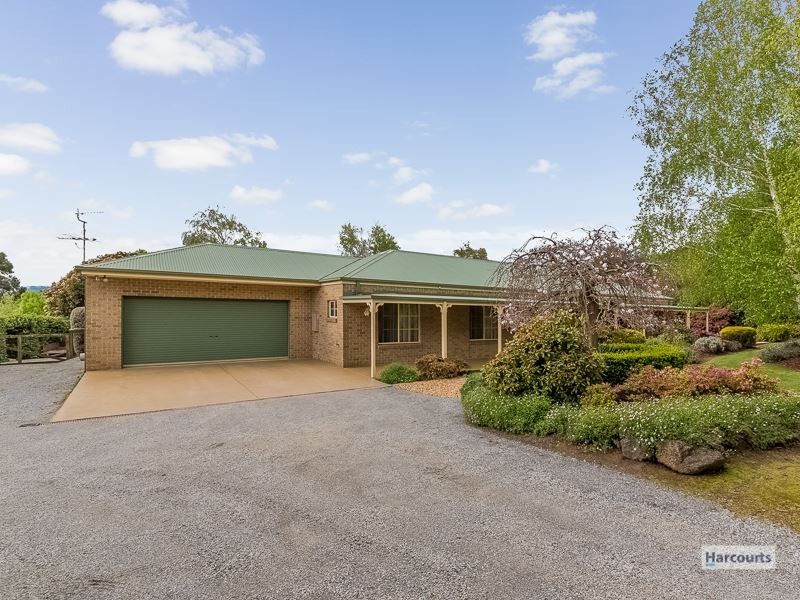 3 Arnup Crescent, Drouin VIC 3818