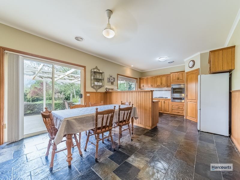 3 Arnup Crescent, Drouin VIC 3818