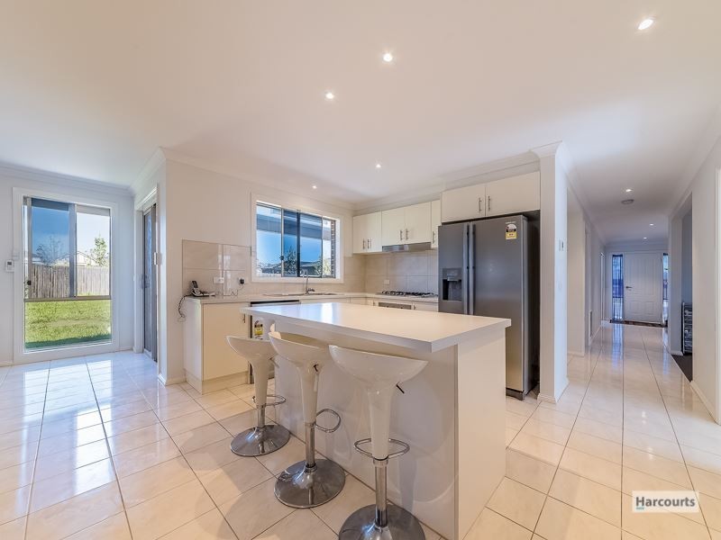 3 Dot Court, Drouin VIC 3818