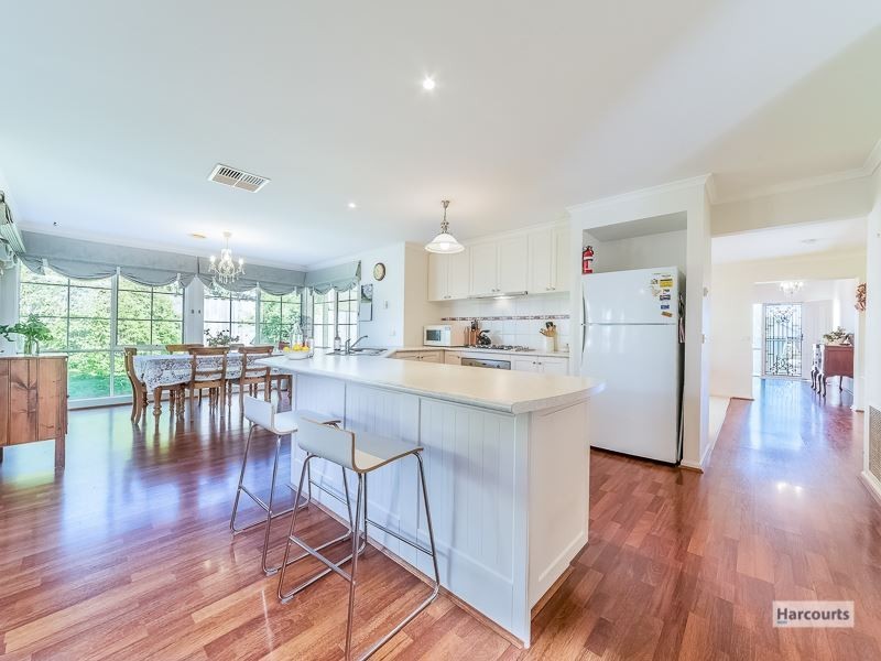 6 Amber Court, Drouin VIC 3818