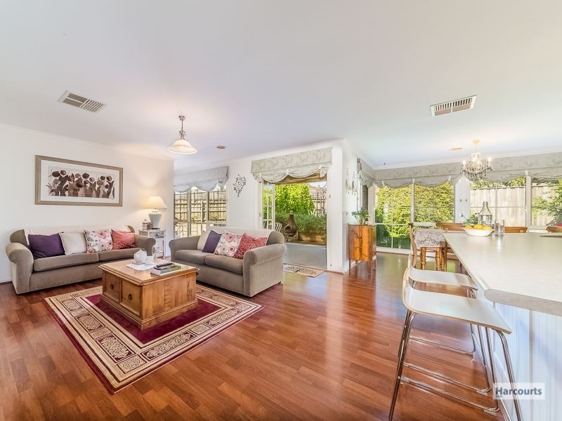 6 Amber Court, Drouin VIC 3818