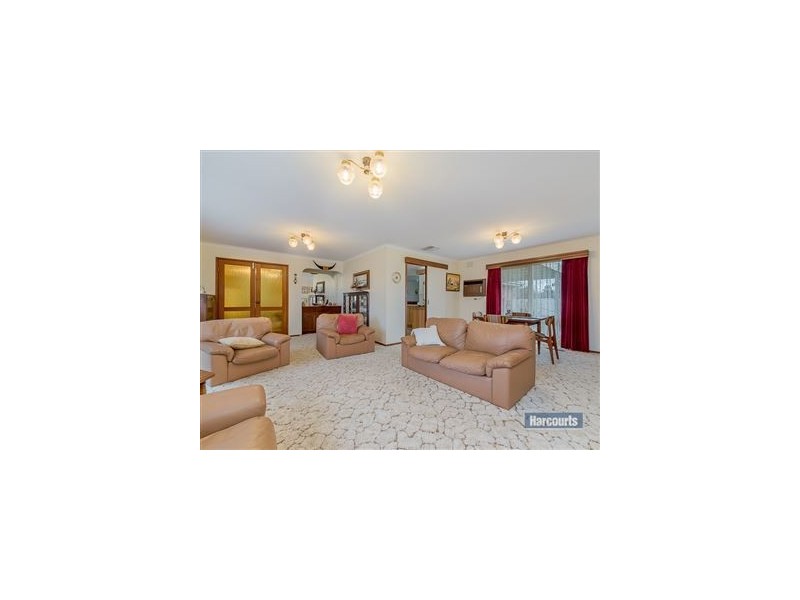 11 McLean Street, Drouin VIC 3818