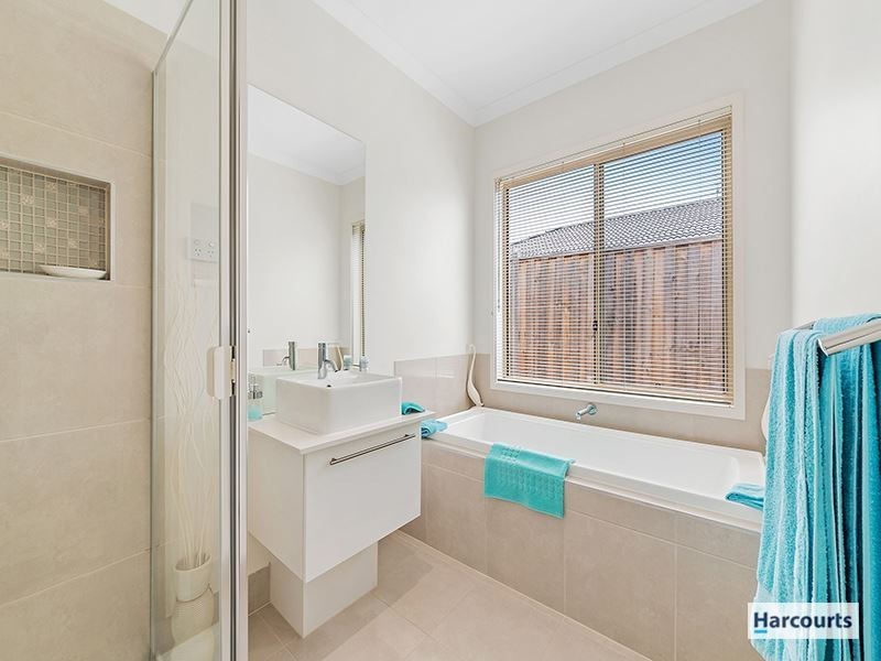 3 Samuel Drive, Drouin VIC 3818