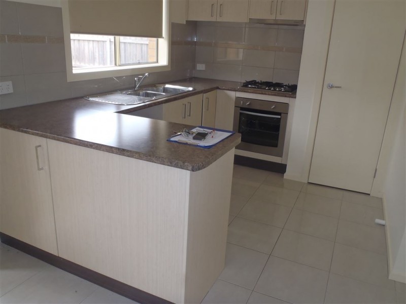 2/7 Witton Street, Longwarry VIC 3816