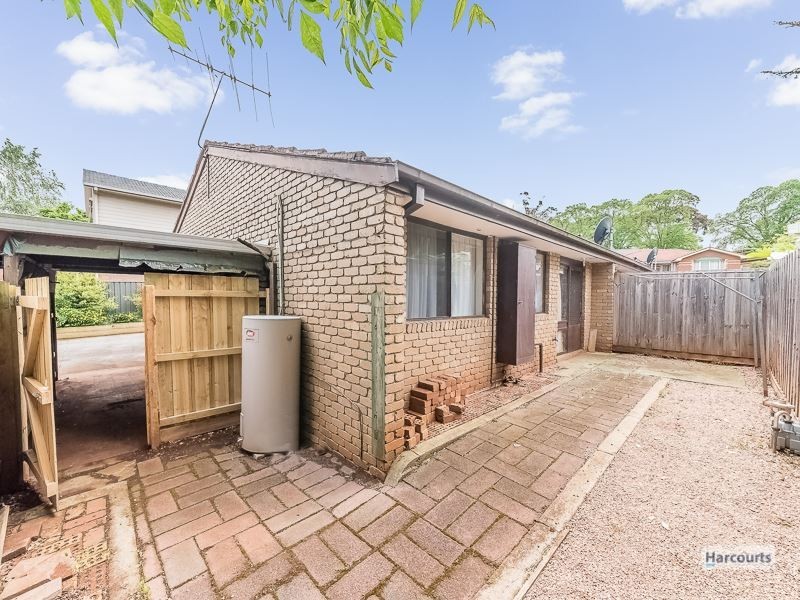 2/7 Lindman Street, Drouin VIC 3818
