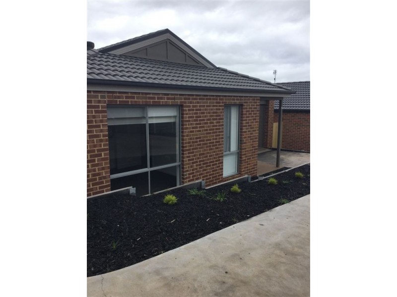 15 Telford Circuit, Drouin VIC 3818