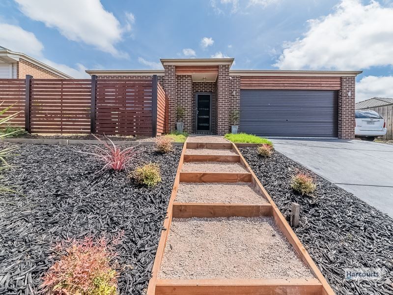 11 Harmon Drive, Drouin VIC 3818