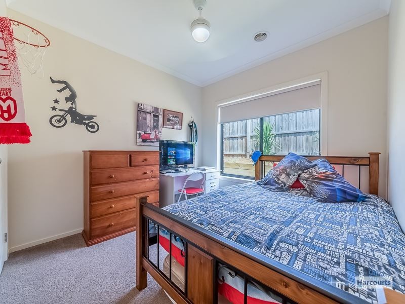 11 Harmon Drive, Drouin VIC 3818