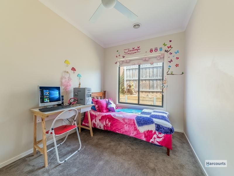 11 Harmon Drive, Drouin VIC 3818