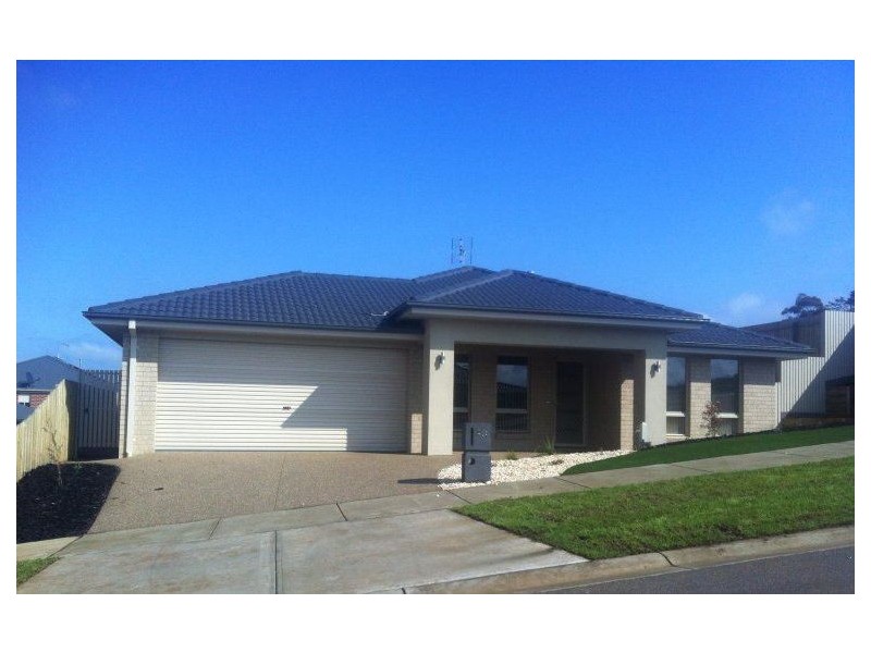 13 Ajax Street, Drouin VIC 3818