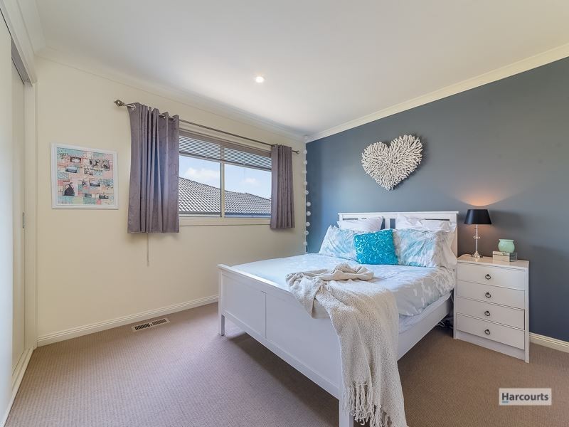 4 Cypress Court, Drouin VIC 3818