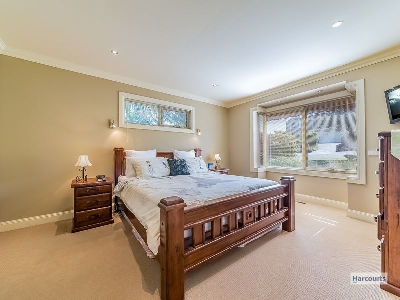 4 Cypress Court, Drouin VIC 3818