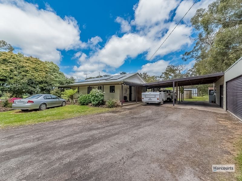 70 Lang Lang Park Road, Drouin South VIC 3818