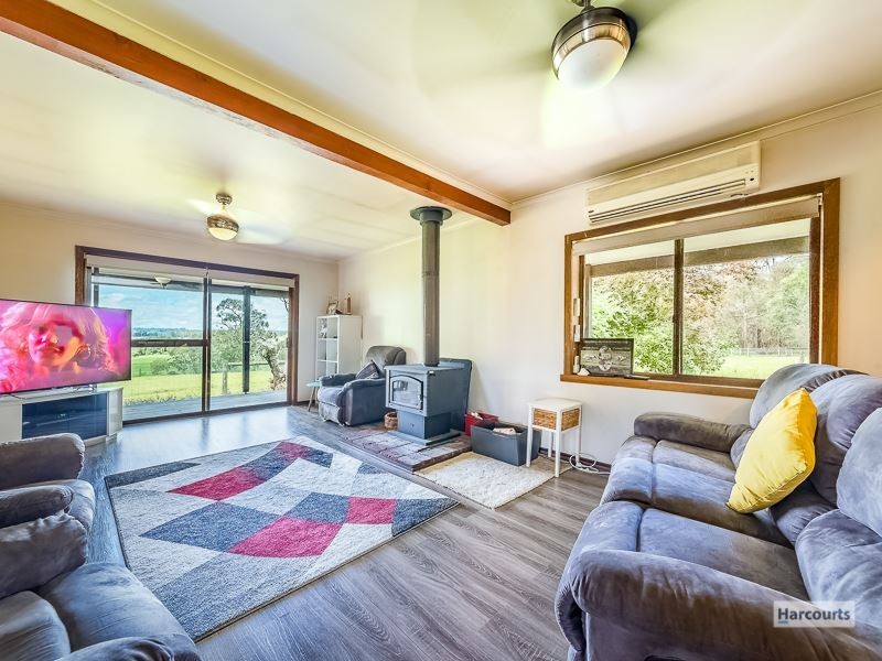 70 Lang Lang Park Road, Drouin South VIC 3818