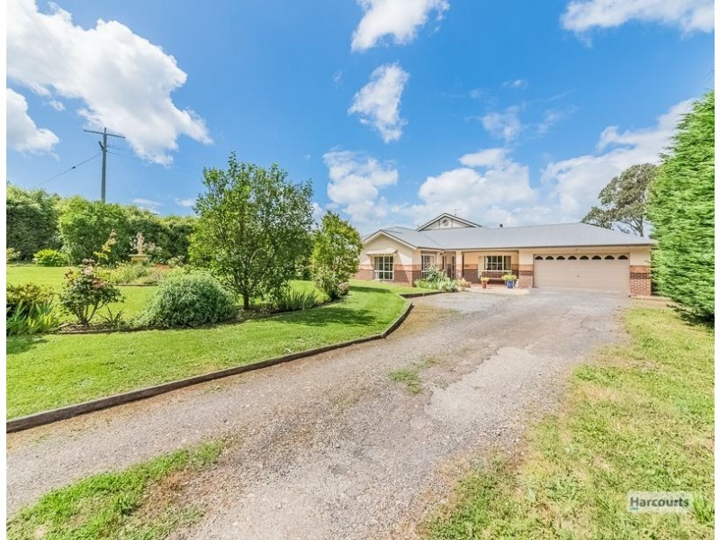 42 Conway Road, Drouin South VIC 3818