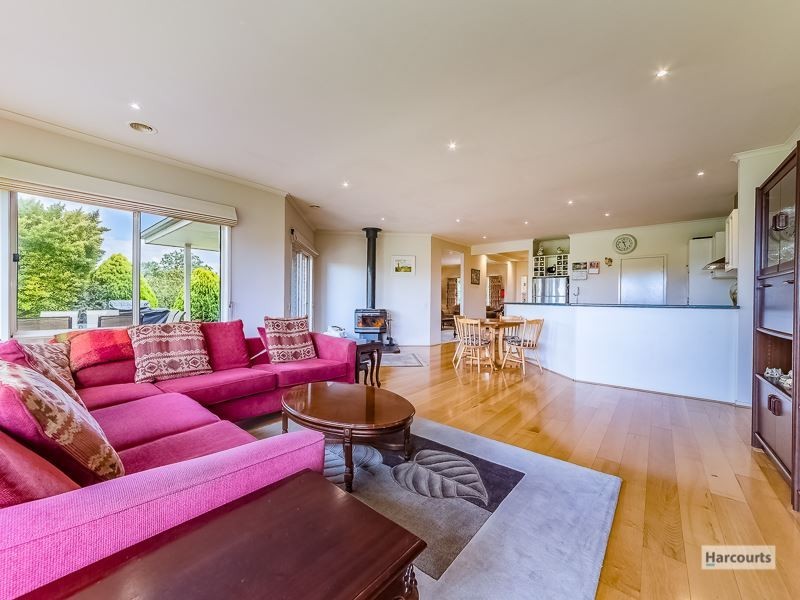 42 Conway Road, Drouin South VIC 3818