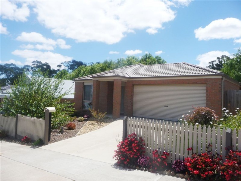 20 Palm Square, Drouin VIC 3818