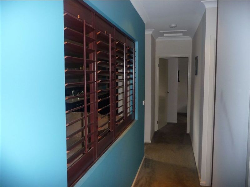 6 Janine Court, Drouin VIC 3818